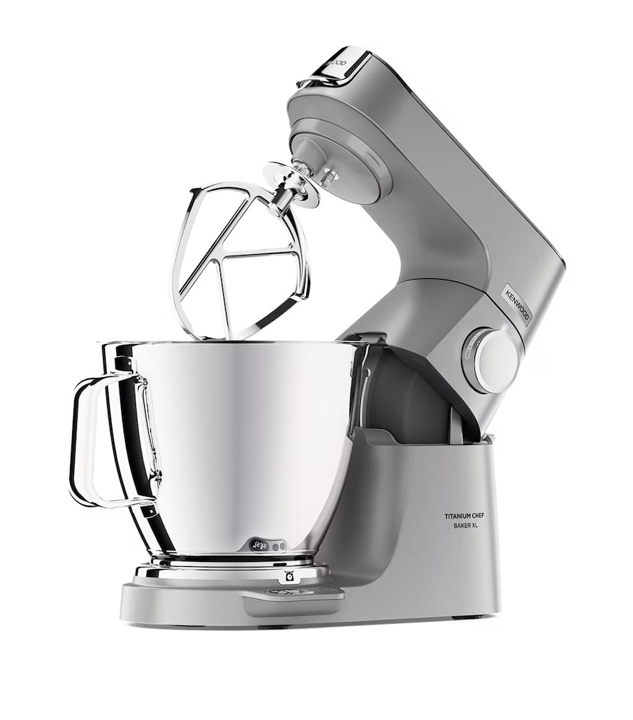 093-1 Kenwood Titanium Chef Baker XL Stand Mixer (Silver)